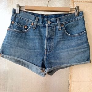 NWOT LEVI’S 501 Blue Jean Shorts